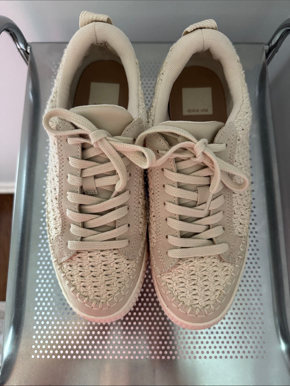 Like new! Dolce Vita Women's Beige Woven Lace-Up Sneakers
